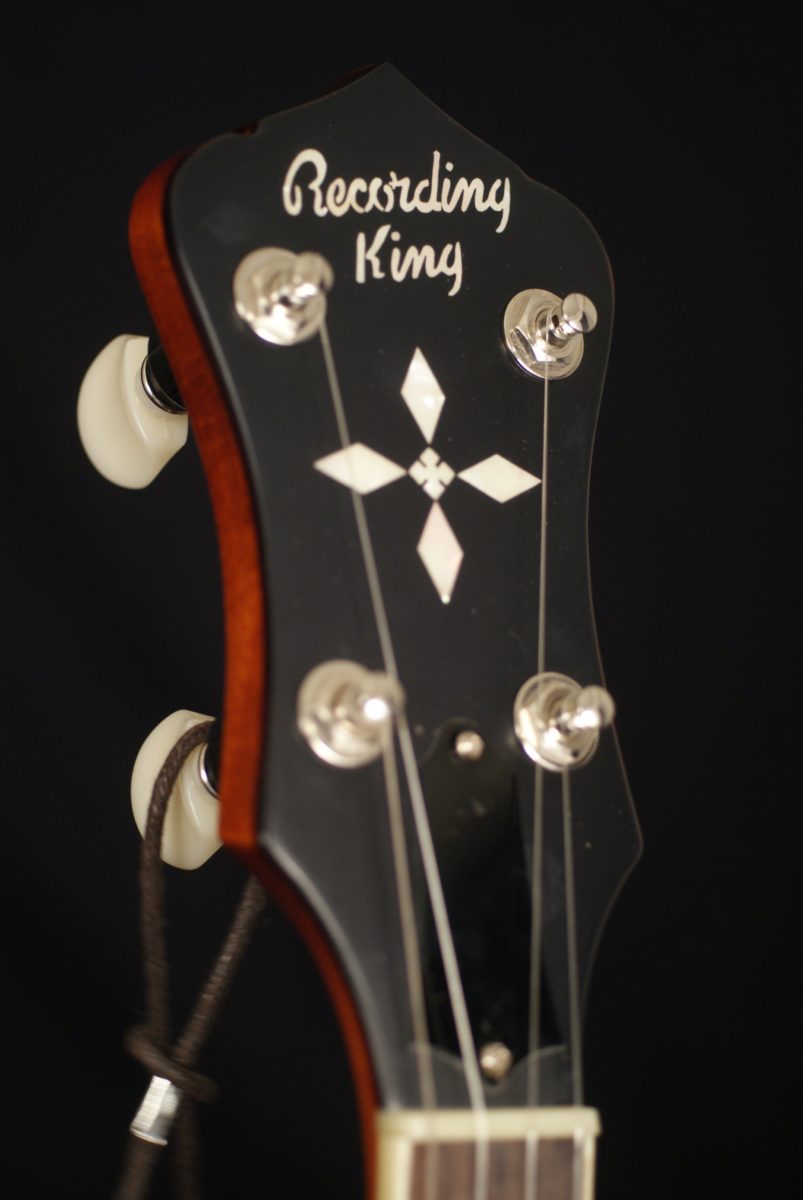 Brand New Recording King RKR30 5 string Banjo