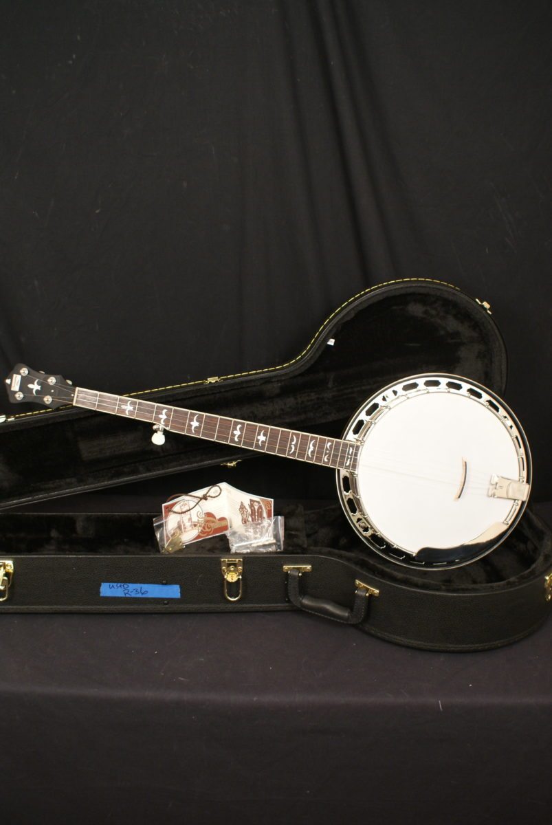 Recording King RKR36 5 string banjo