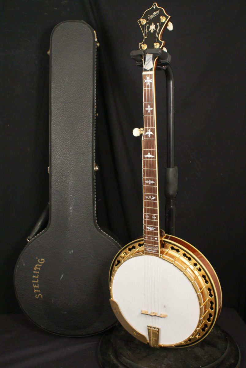 Stelling Crusader Deluxe 5 string banjo owned by Chris Warner