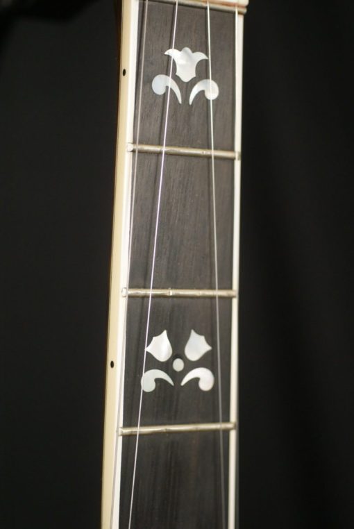Deering Maple Blossom 5 string banjo