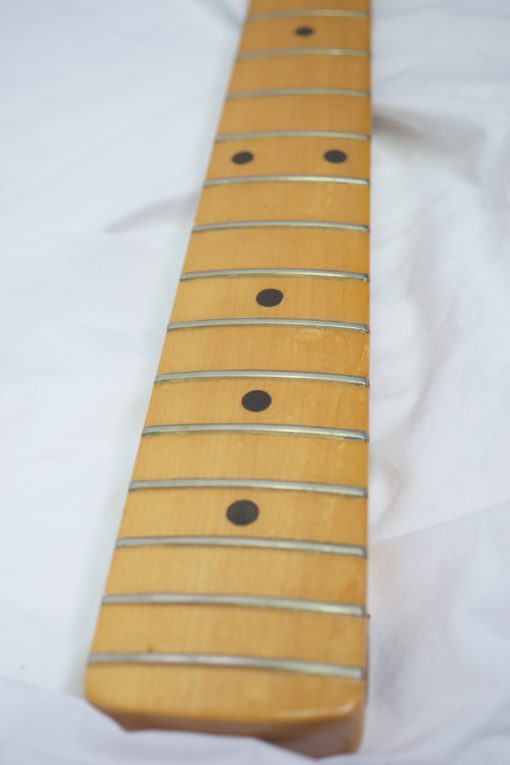 Sabre Bass neck