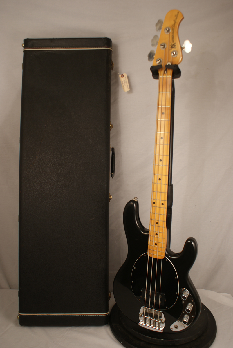 1978 Music Man Stingray Bass Black - BanjoWarehouse.com