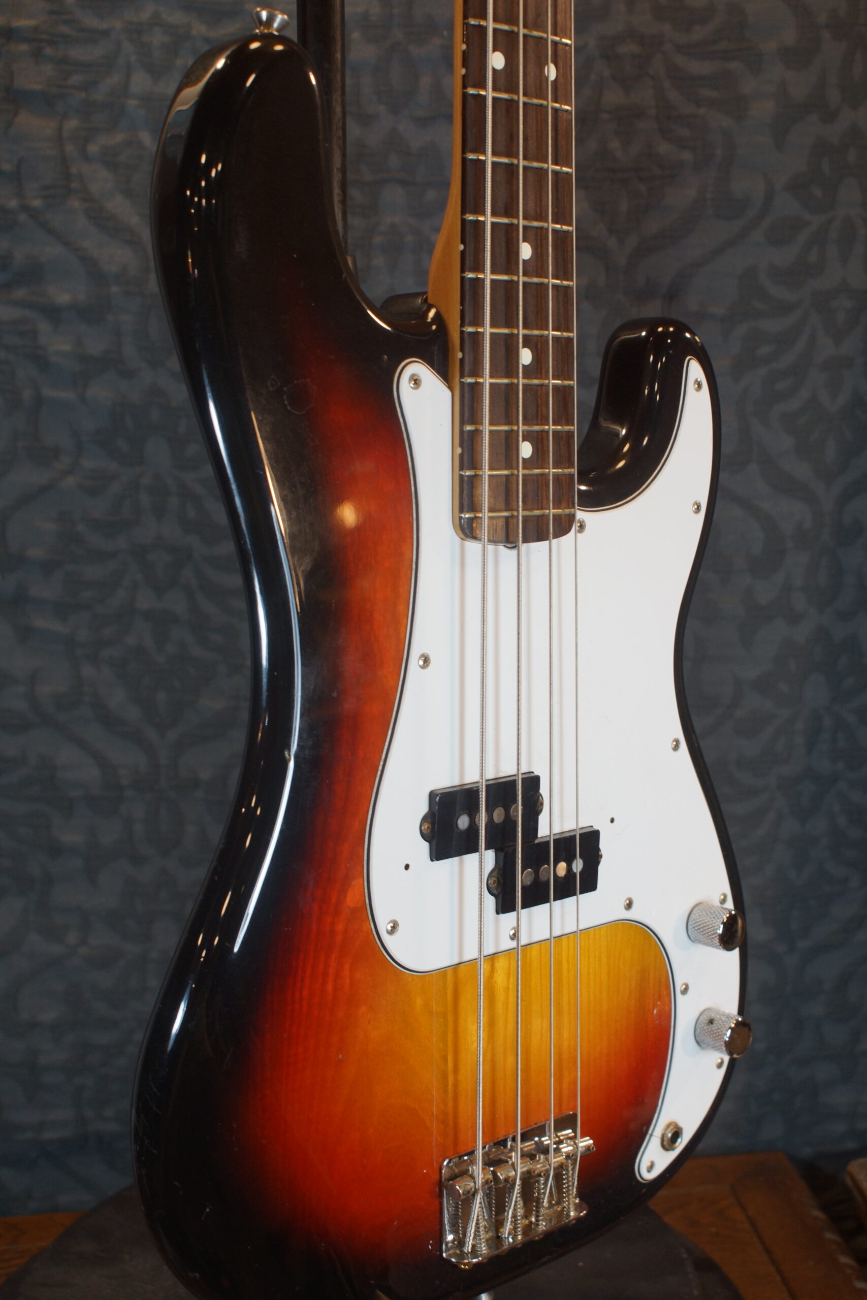 1983 Fender Squier Precision Bass SQ Series Made in Japan