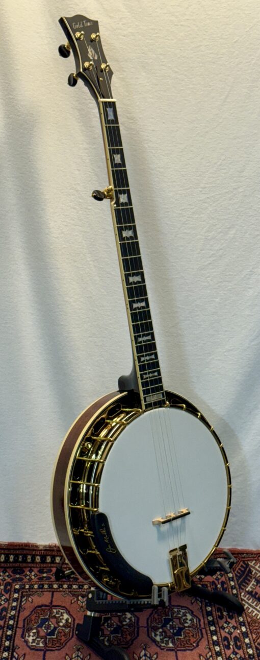 Complete front view of Gold Tone OB-2 JM Joe Mullins Signature banjo with bowtie fretboard inlays