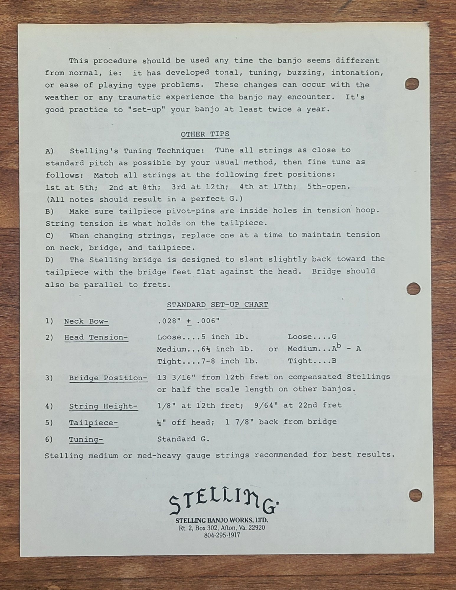 Page 2 of 1988 Stelling Set-Up System showing Other Tips for tuning technique, tailpiece pivot-pins, string changing, and bridge positioning, plus Standard Set-Up Chart with specifications for neck bow, head tension, bridge position, string height, tailpiece, and tuning. Stelling Banjo Works, Afton, Virginia.