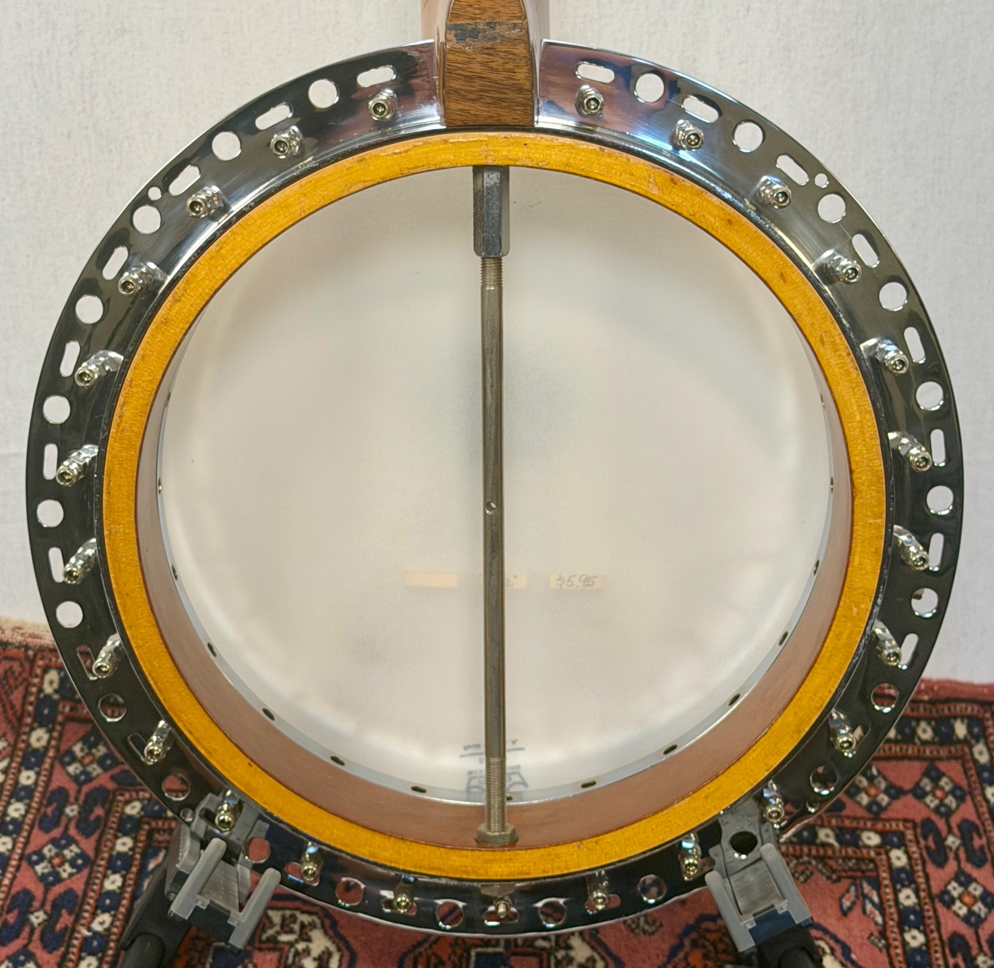 Salstrom B5-C banjo pot interior showing coordinator rod one-piece chrome flange and maple rim
